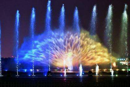 阿拉善盟額濟納旗策克口岸 阿拉善盟額濟納旗策克口岸